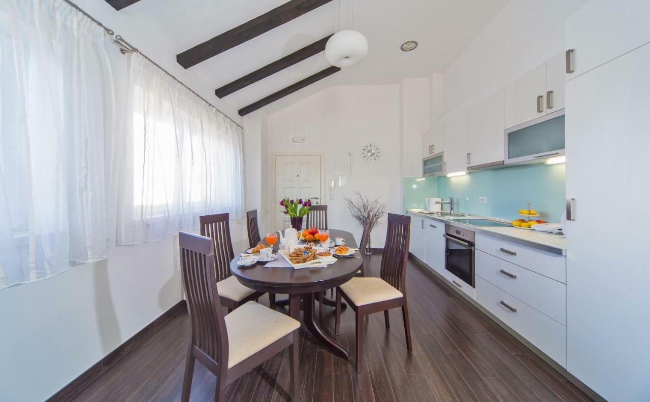 4B Apartments ดูบรอฟนิก ภายนอก รูปภาพ
